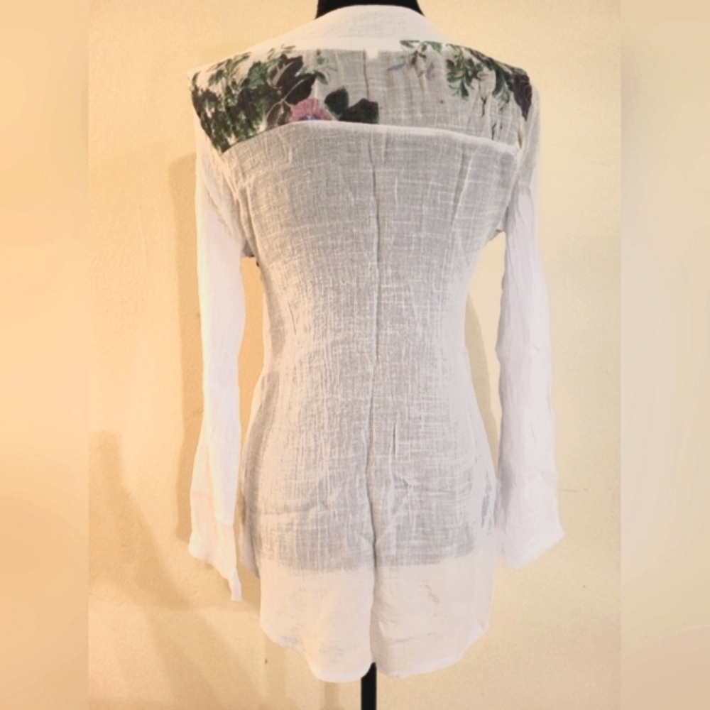 Sheer White and Pink Smocked Floral Blouse (Size‎ XL But Fits More Like A… - Picture 7 of 10